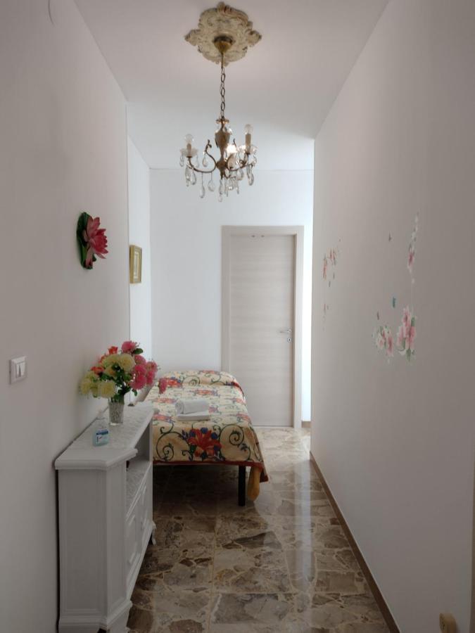 דירות ונטימיגליה Casa Al Mare מראה חיצוני תמונה
