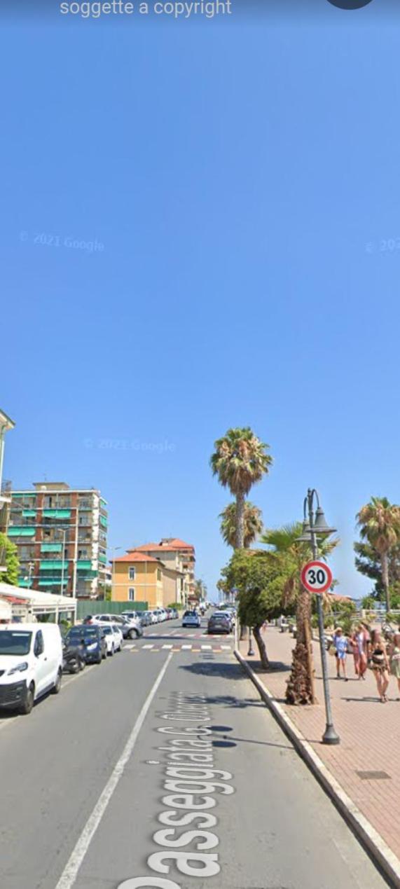 דירות ונטימיגליה Casa Al Mare מראה חיצוני תמונה